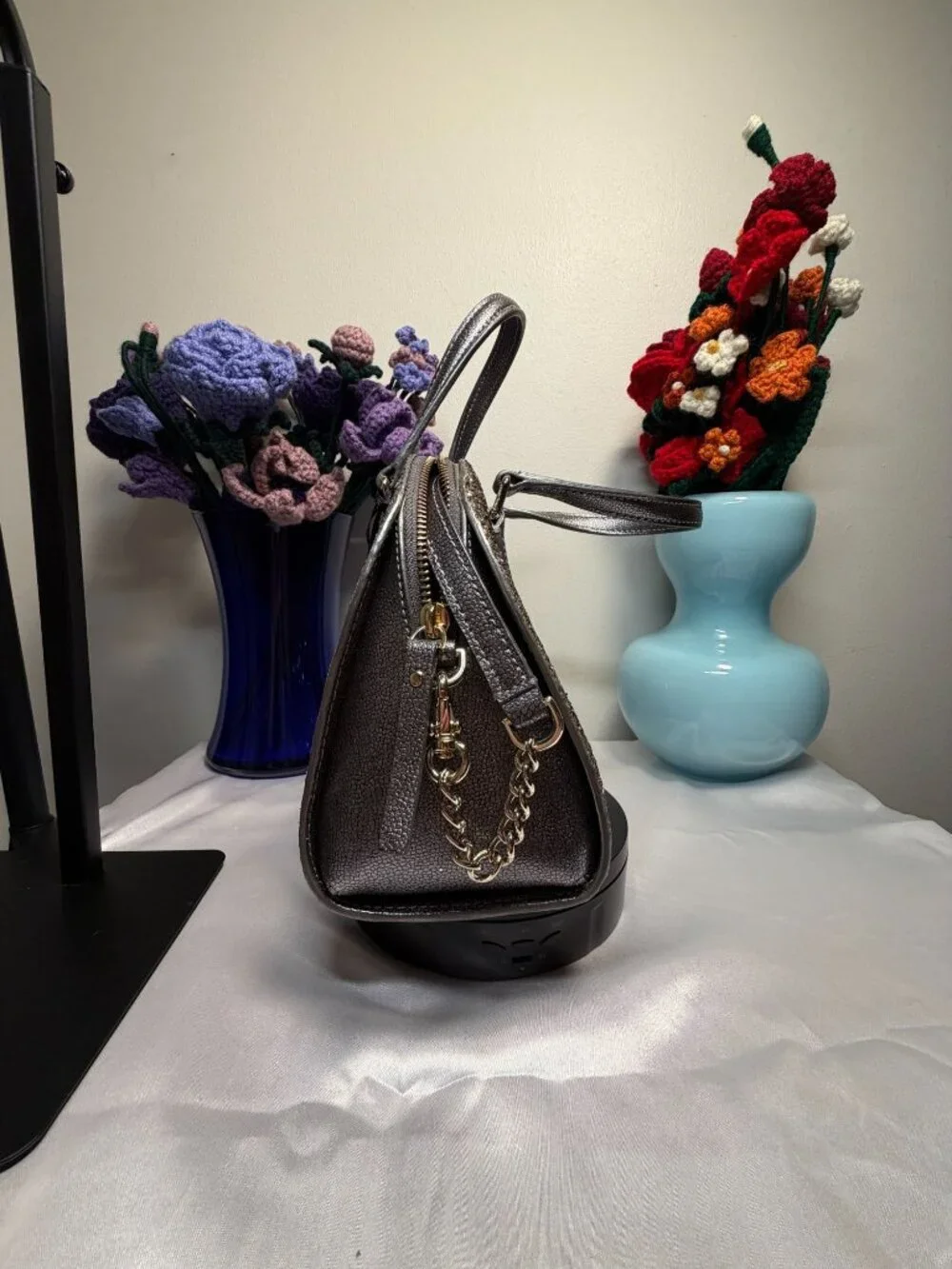 Kate Spade Sparkly Glitter Handbag With Metallic Handles & Gold Accents EUC